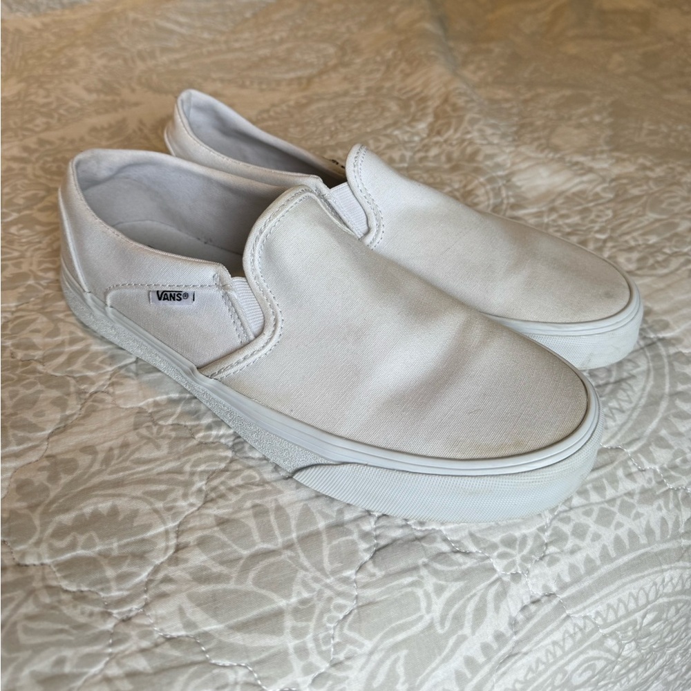 Vans Women’s Slip On Shoe - White - 9.5